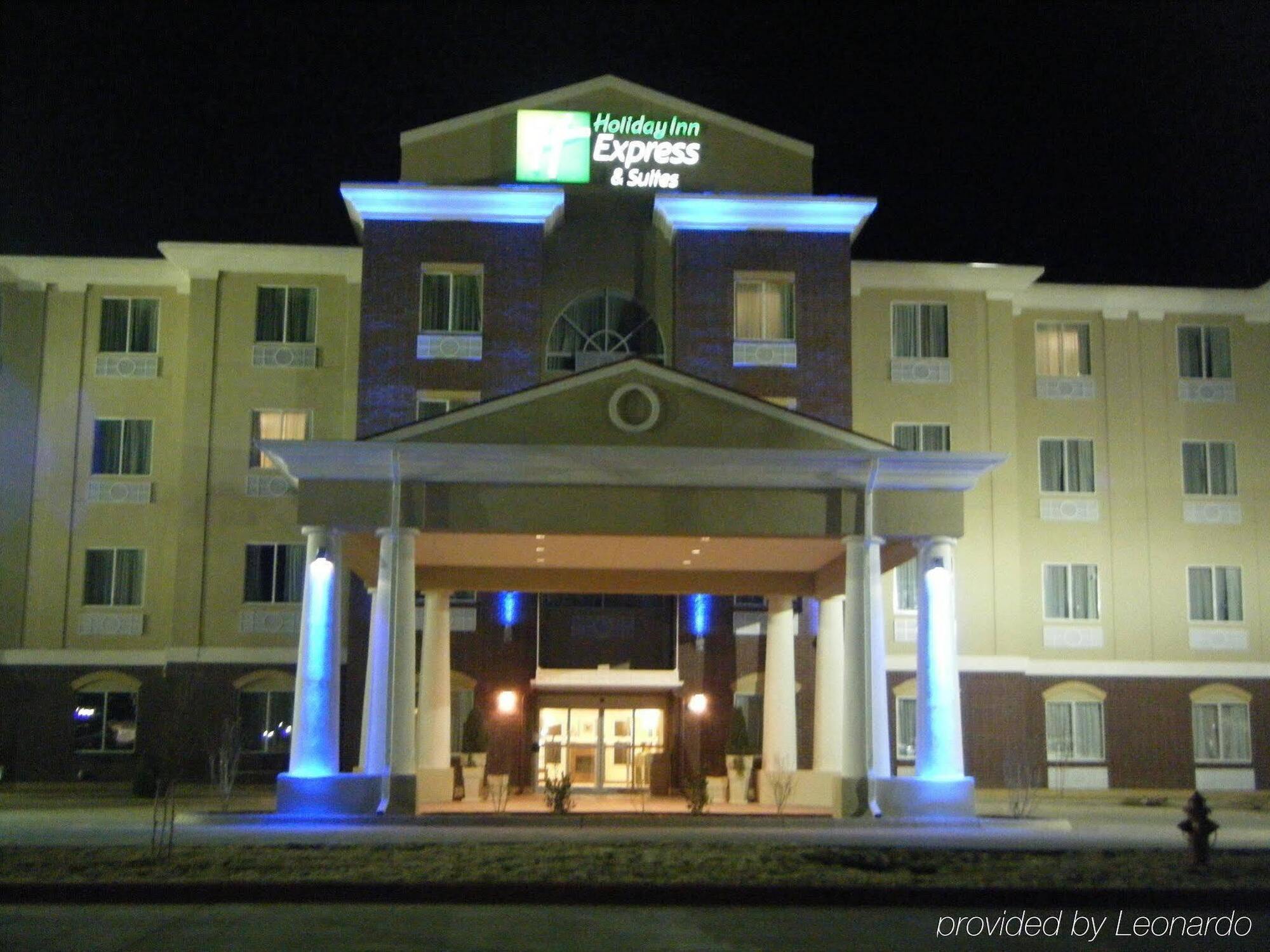 Holiday Inn Express Hotel & Suites Dumas By Ihg Esterno foto